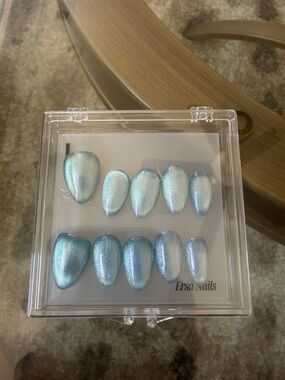 Ersa Nails Iridescent Aqua Press-On Nails